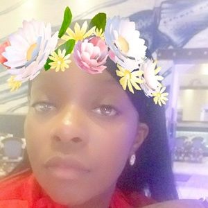 Meet your Posher, Chanelle